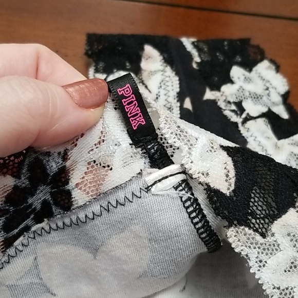 ๐ VS PANTIES - Picture 4 of 7